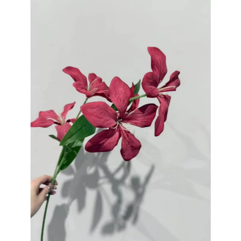 1 pièce de fleurs artificielles en soie, orchidée flamme artificielle réaliste, décoration pour la m