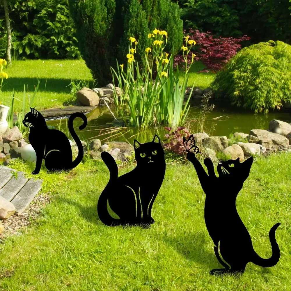 Tiki - Piquets de jardin de famille de chat inspirés décoratifs - Charmant statues extérieures de si