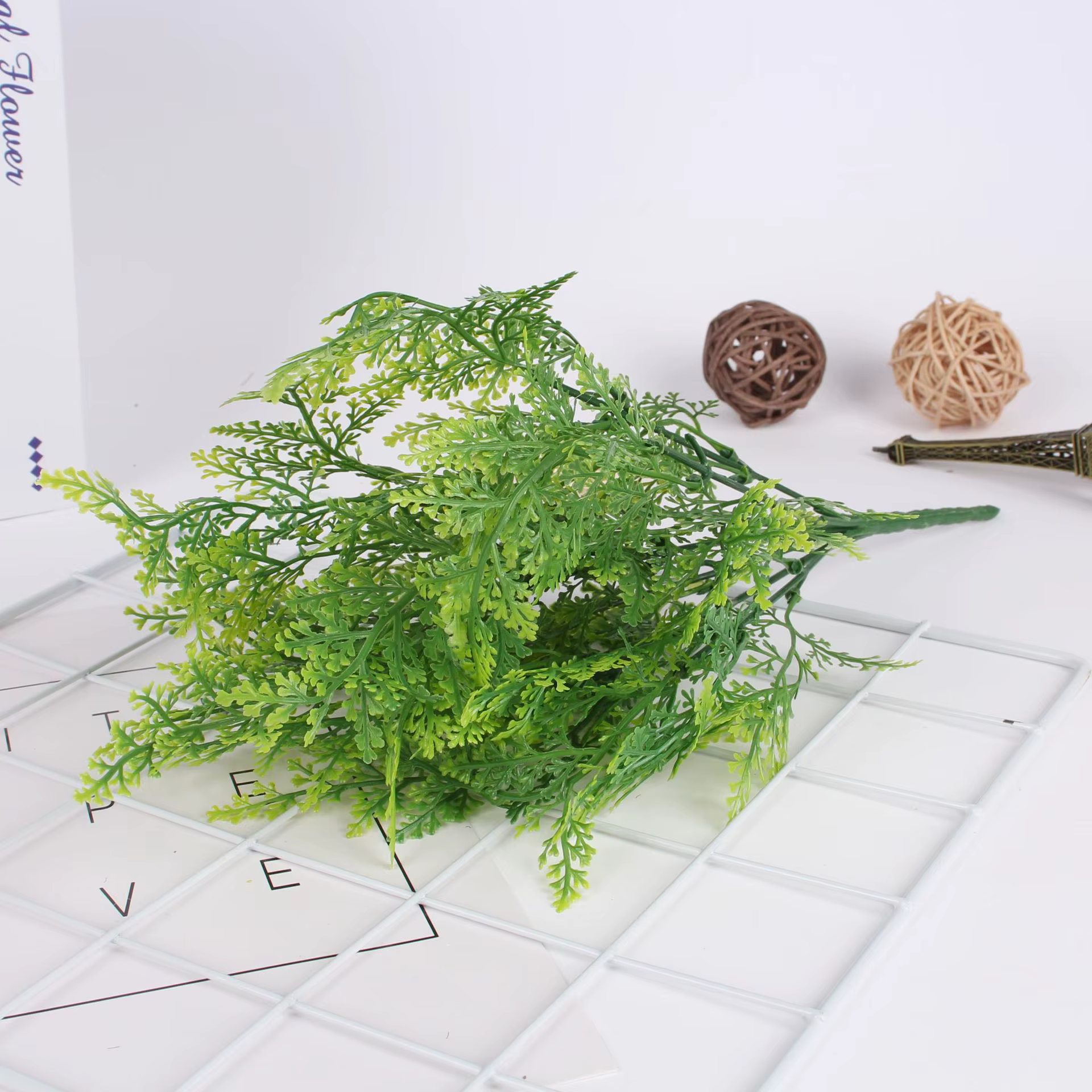 Plante aquatique de fougère de demoiselle d'honneur artificielle de 13 pouces, pour mur vert, décor 