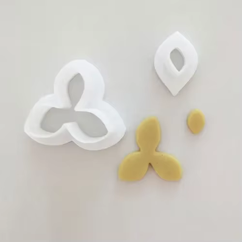 Différents Types exquis Unique pétales de fleurs argile moules bricolage fleur trèfle boucles d'orei