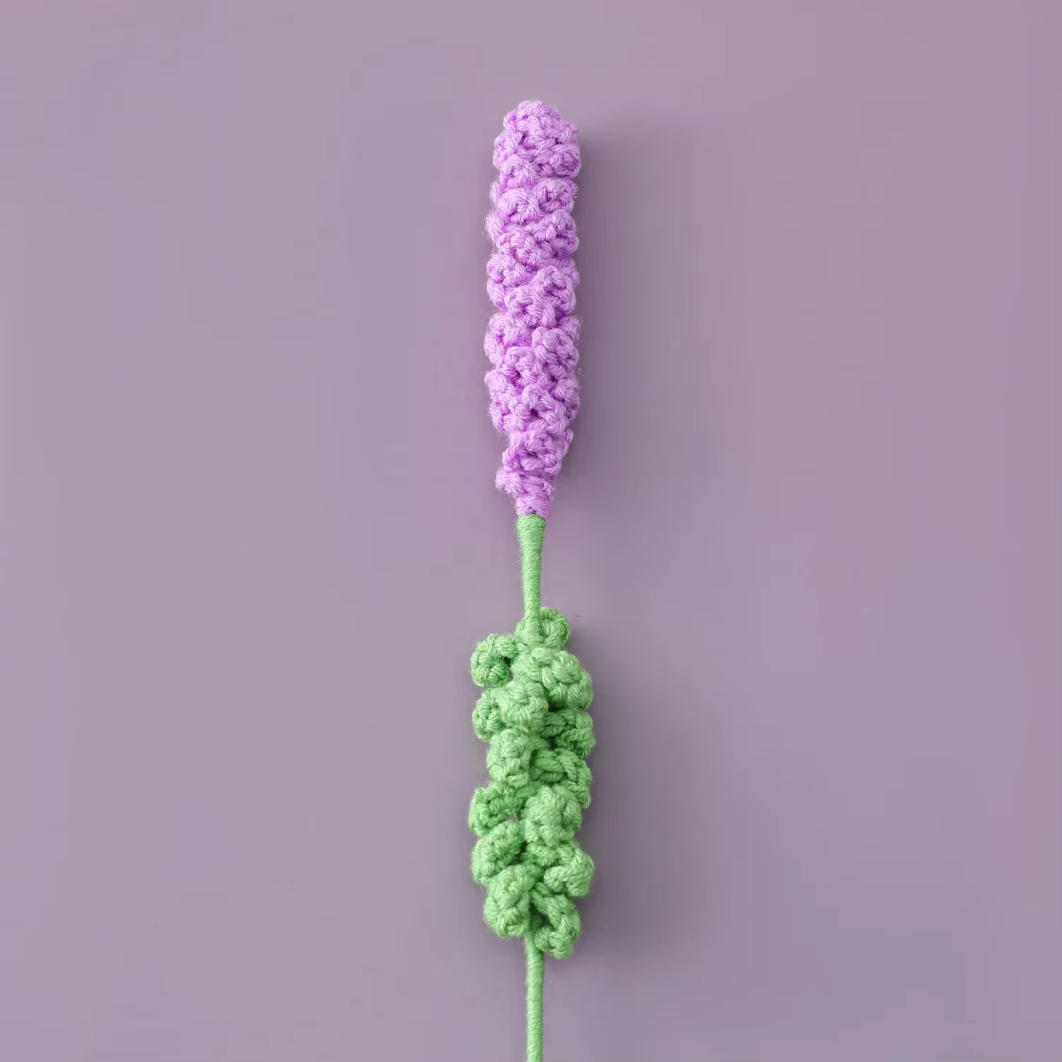 Fleur au crochet lavande, fleur tricotée, bouquet au crochet créatif, fleurs faites à la main, décor