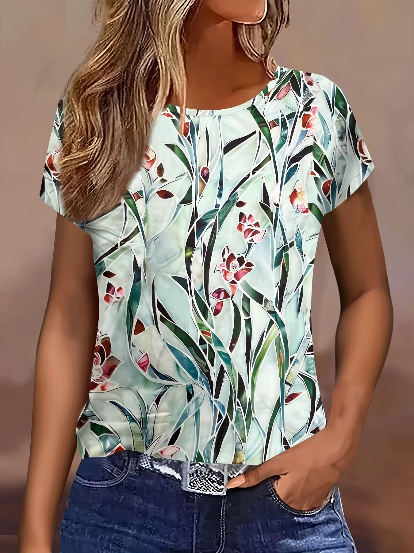 T-shirt pour femme en verre teinté à la menthe - Motif floral délicat, imprimé botanique élégant pou