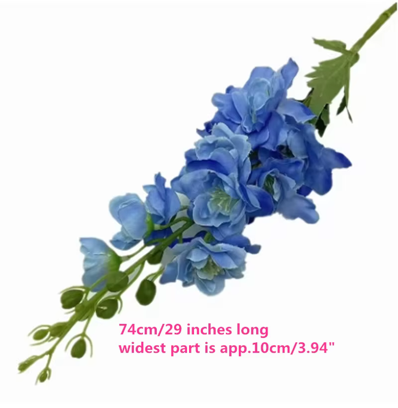 Une branche de fleur de Delphinium artificielle couleur bleue plante de fleur de Larkspur Poisonweed