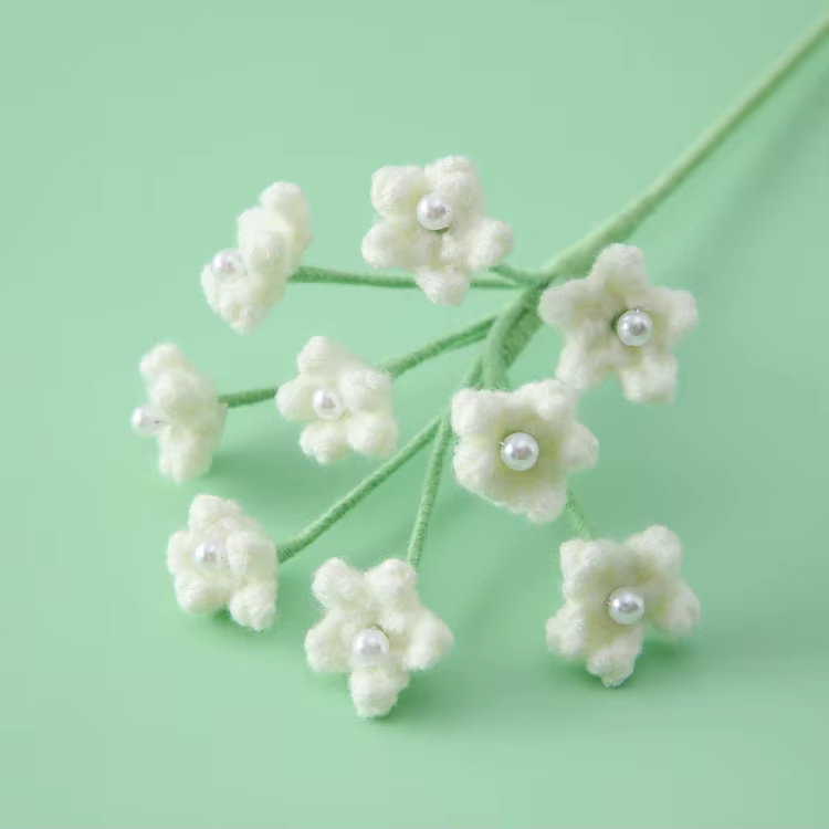 Jolies fleurs au crochet en forme d'étoiles, fleurs tricotées finies, fleurs artificielles faites à 