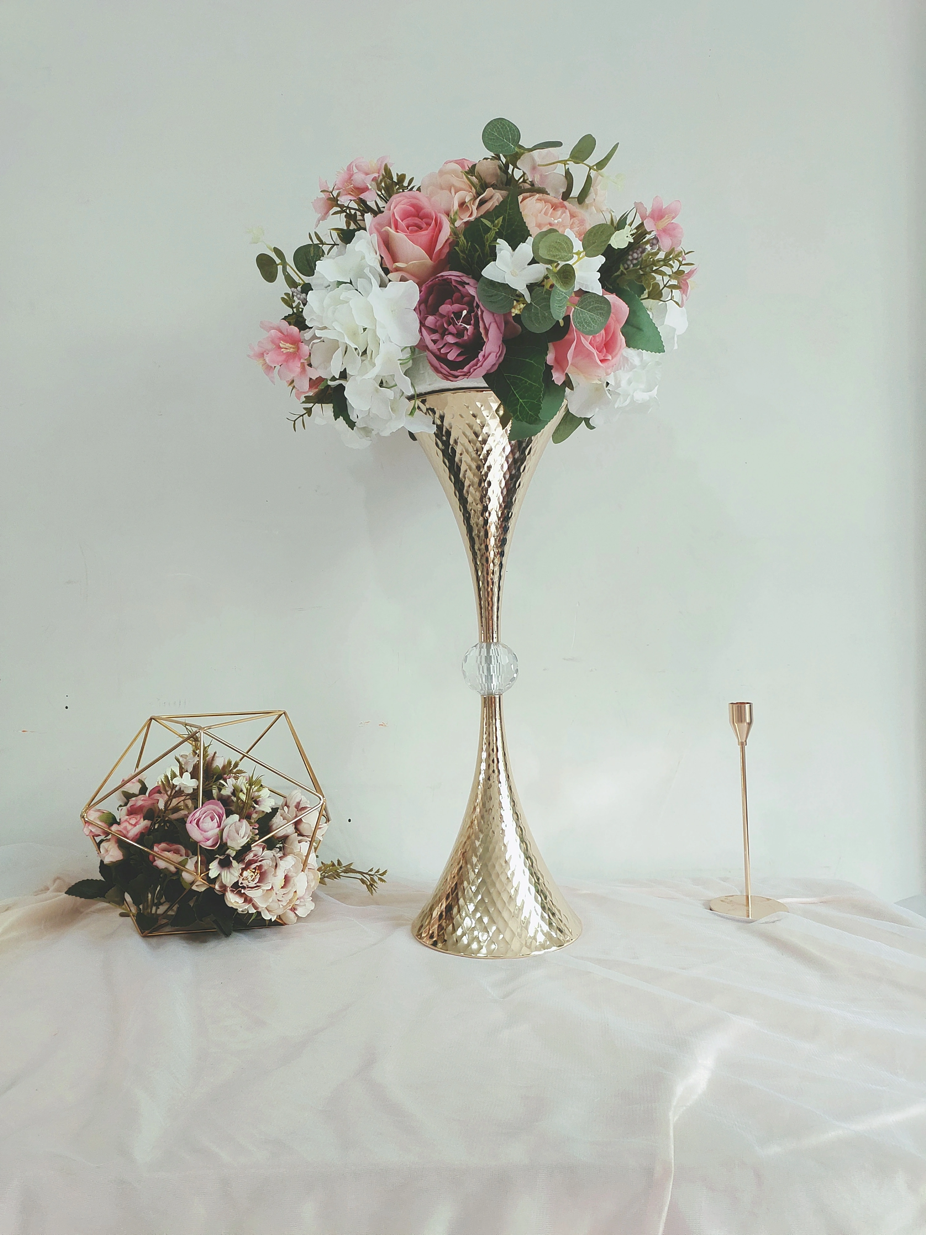 Vase doré en forme de trompette, centre de Table de mariage en cristal, pour événement, route, Vases