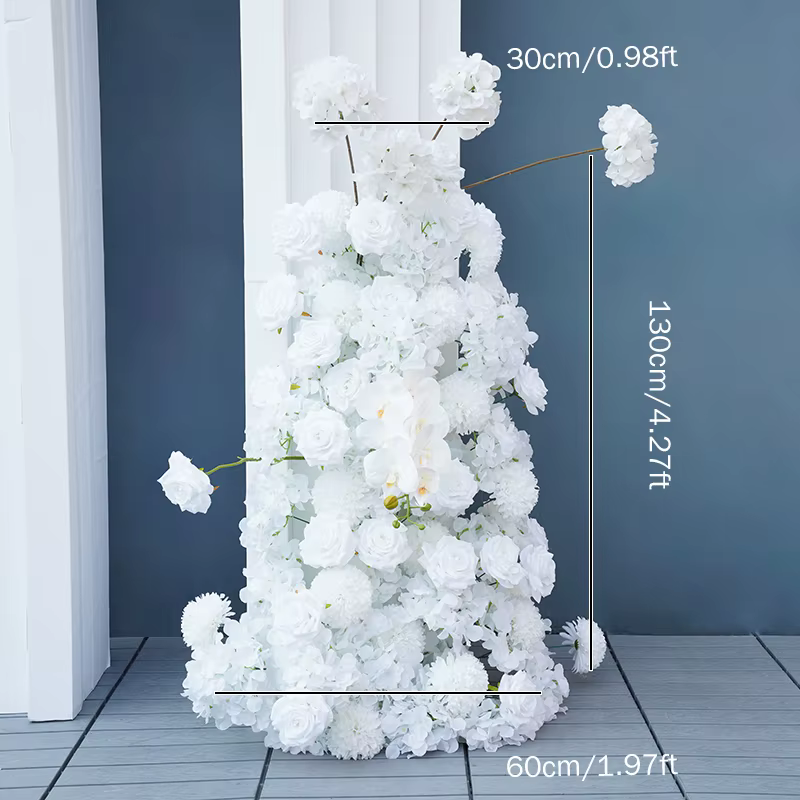 Chemin de pompons de Rose blanc pur, rangée de fleurs, orchidée, hortensia, arc d'arrière-plan de ma
