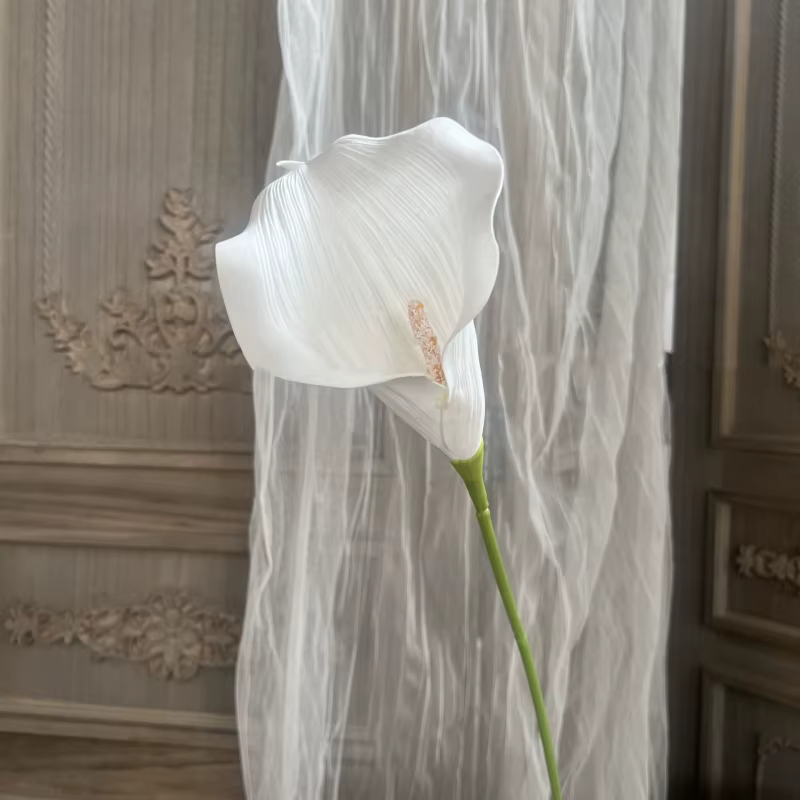 Fleur artificielle de lys calla, drapeau à main EV, matériaux floraux de Gand, décoration de table à