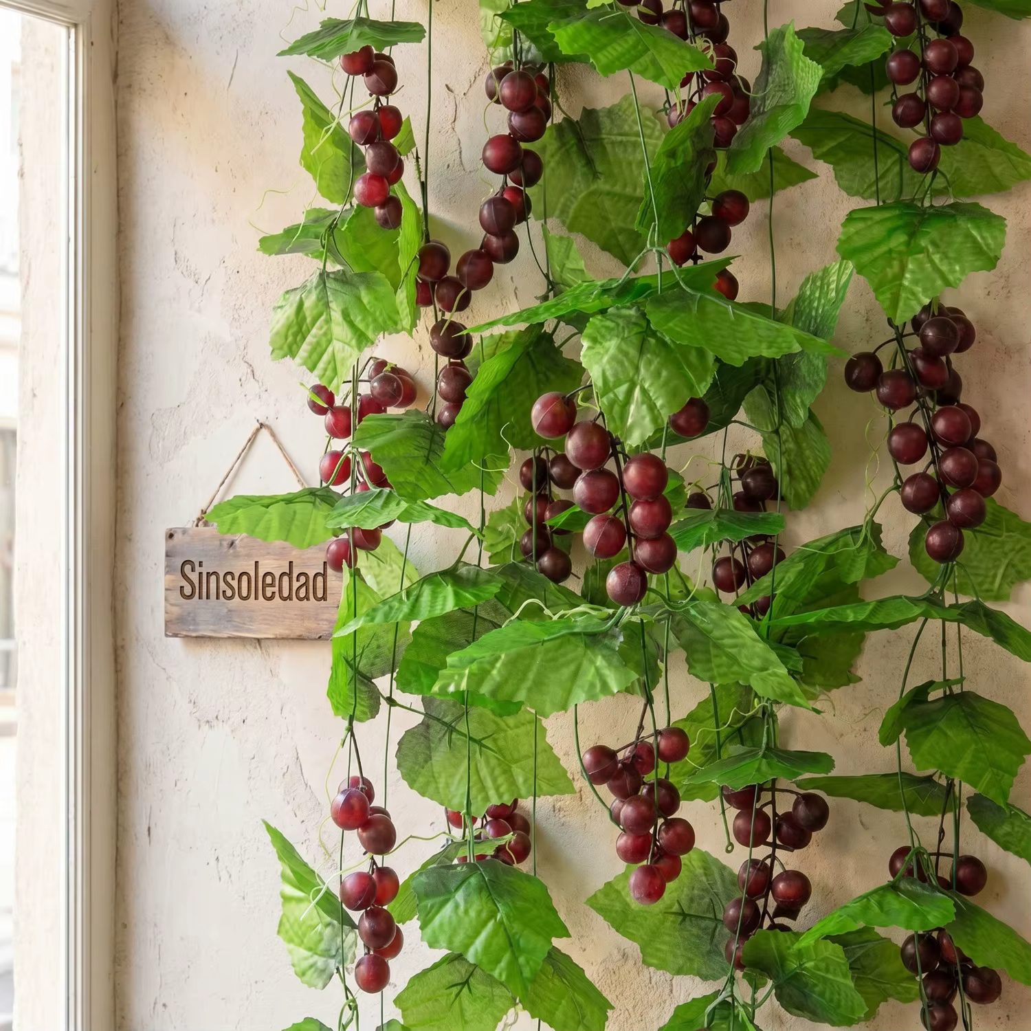 Guirlande de fausses feuilles de vigne, 8,2 pieds de lierre vert artificiel avec raisins, plantes dé