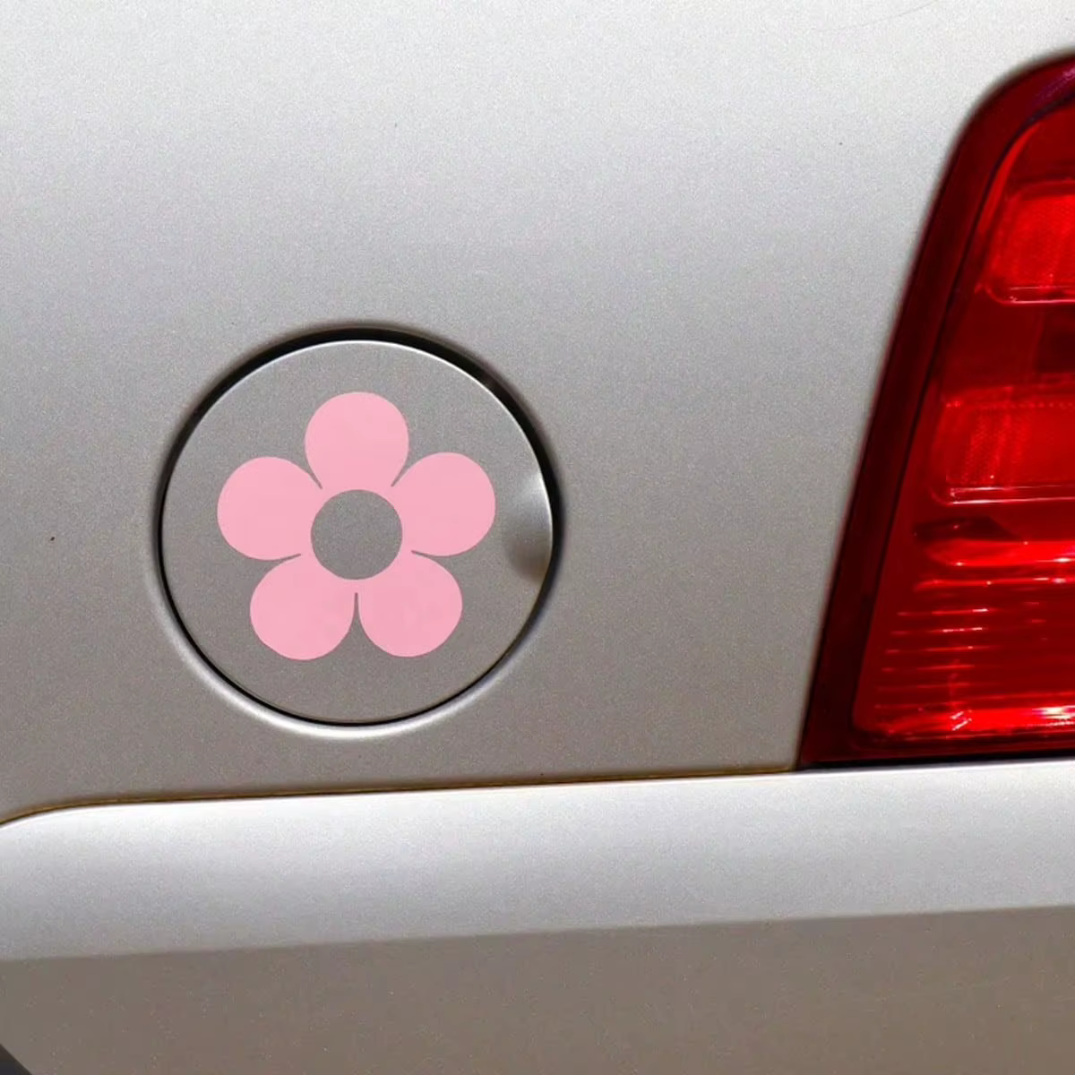 Autocollant floral pour bouchon de réservoir de carburant, autocollant mignon et simple en forme de 