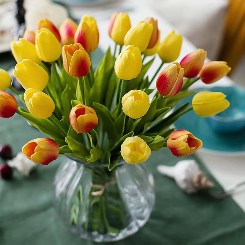 Fleur artificielle de tulipe en PU