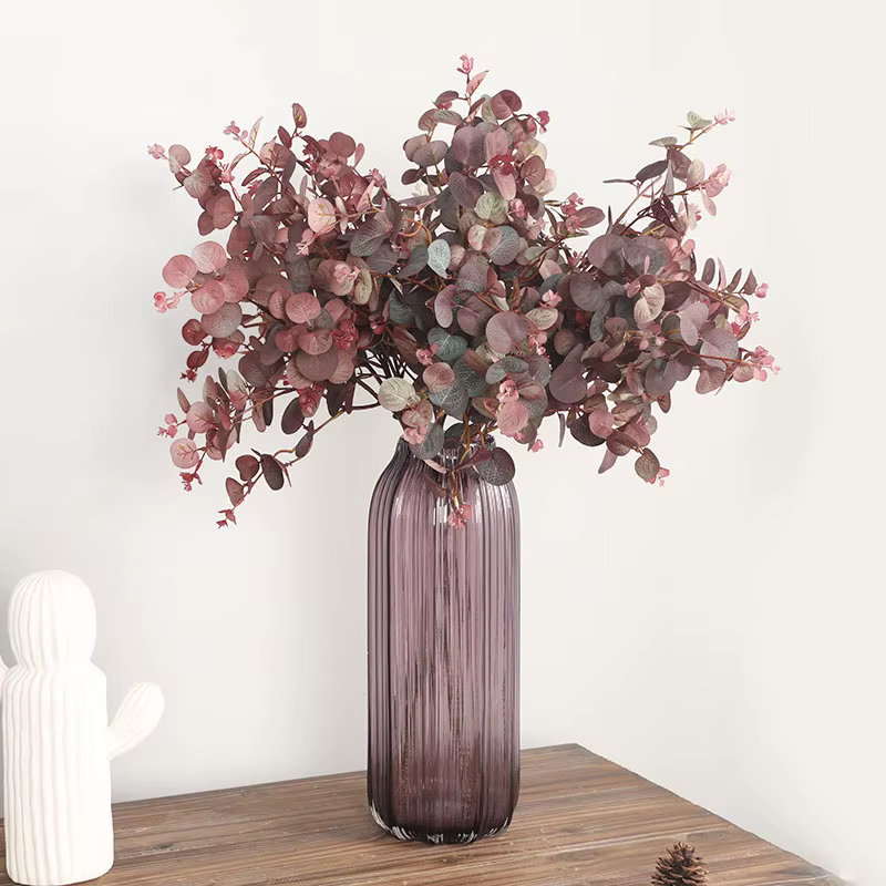 Feuille d'eucalyptus de style d'automne