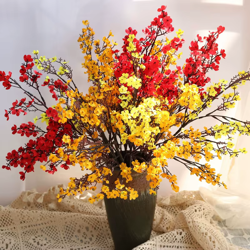 Fleurs artificielles blanches