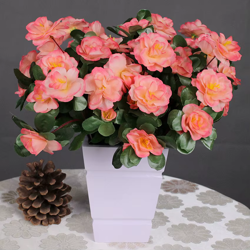 Fleurs et plantes artificielles pour la décoration extérieure du printemps