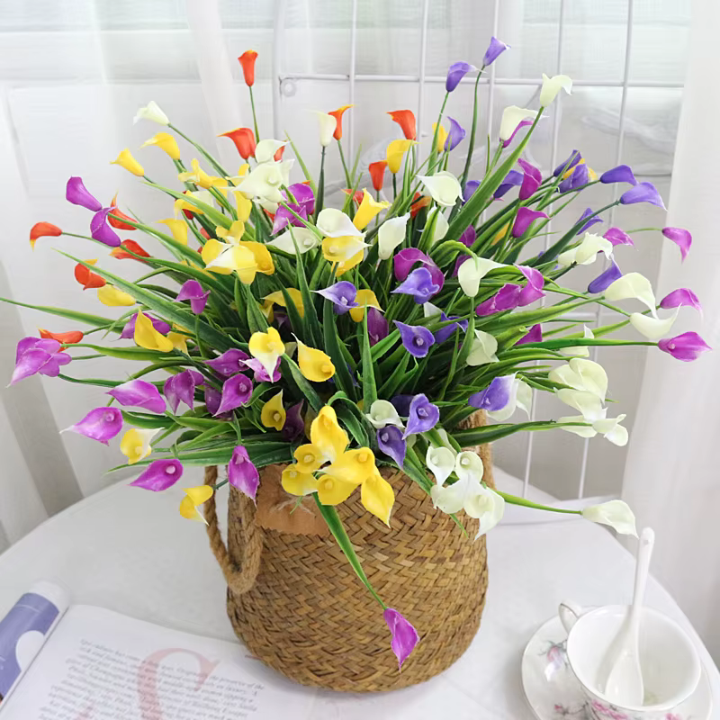 Mini calla artificielle avec cuir chevelu