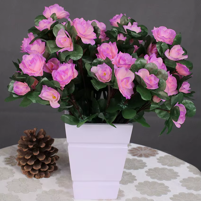 Fleurs et plantes artificielles pour la décoration extérieure du printemps
