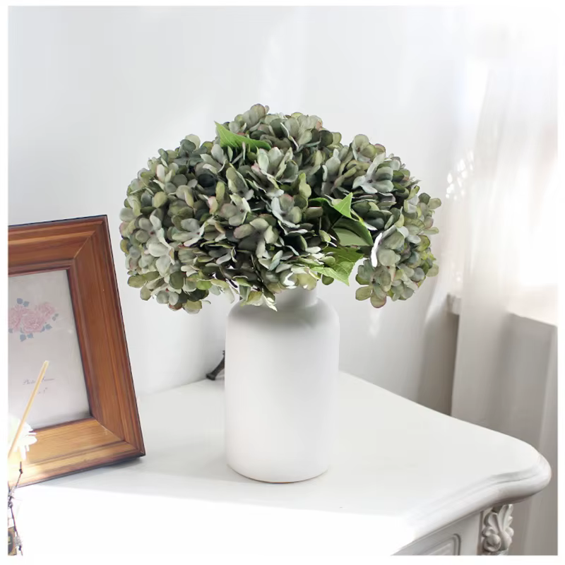 Vase d'hortensia en soie à fleurs artificielles