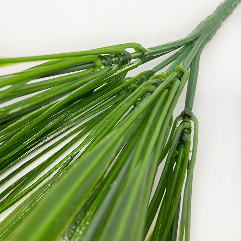 Plante d'herbe artificielle en plastique à 7 branches