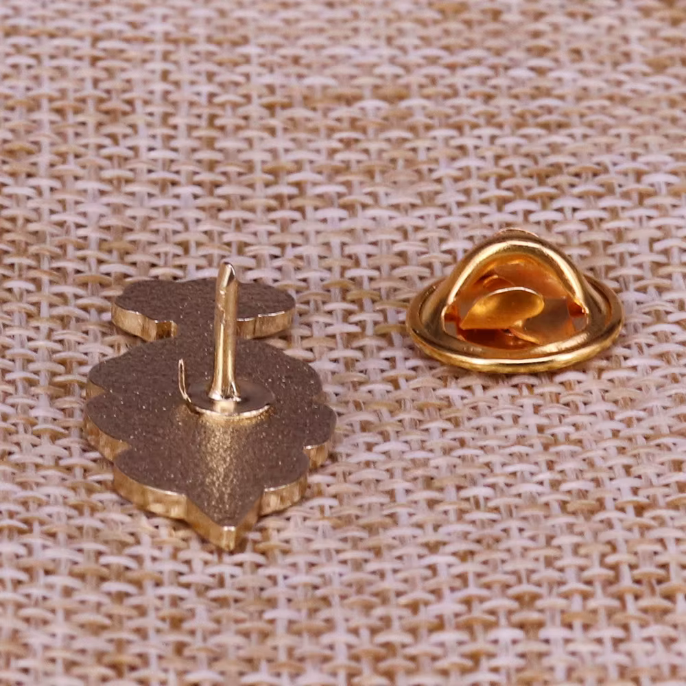 Broche végétalienne en émail, broche à plante alimentée, boue, pas de sang, cadeau