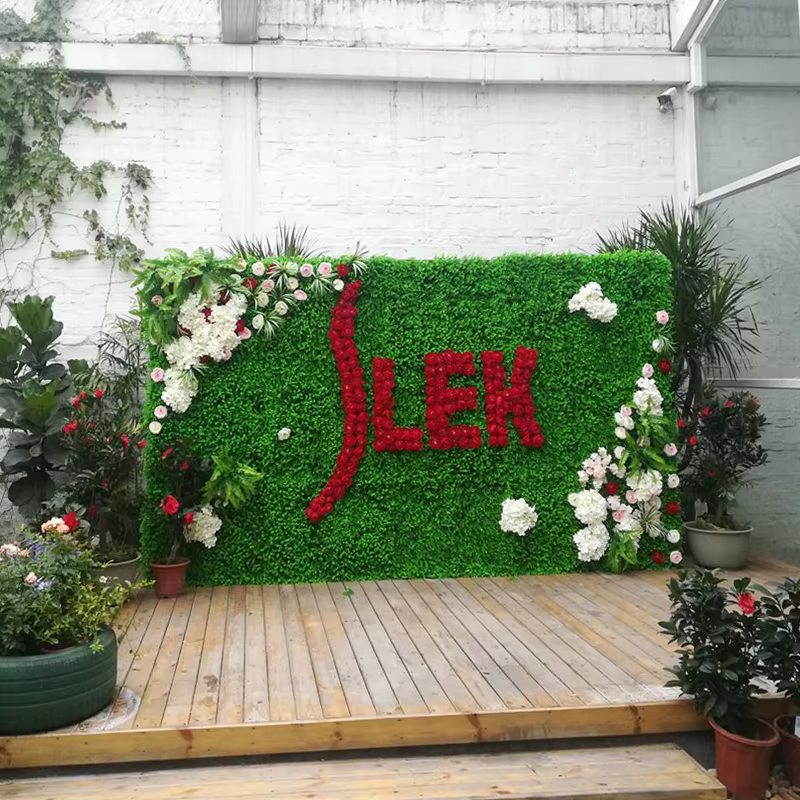 Papier peint en plantes artificielles vertes