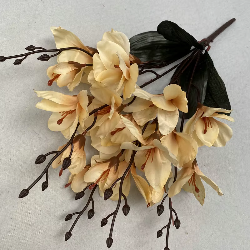 Bundle de fleurs artificielles de magnolia d'automne