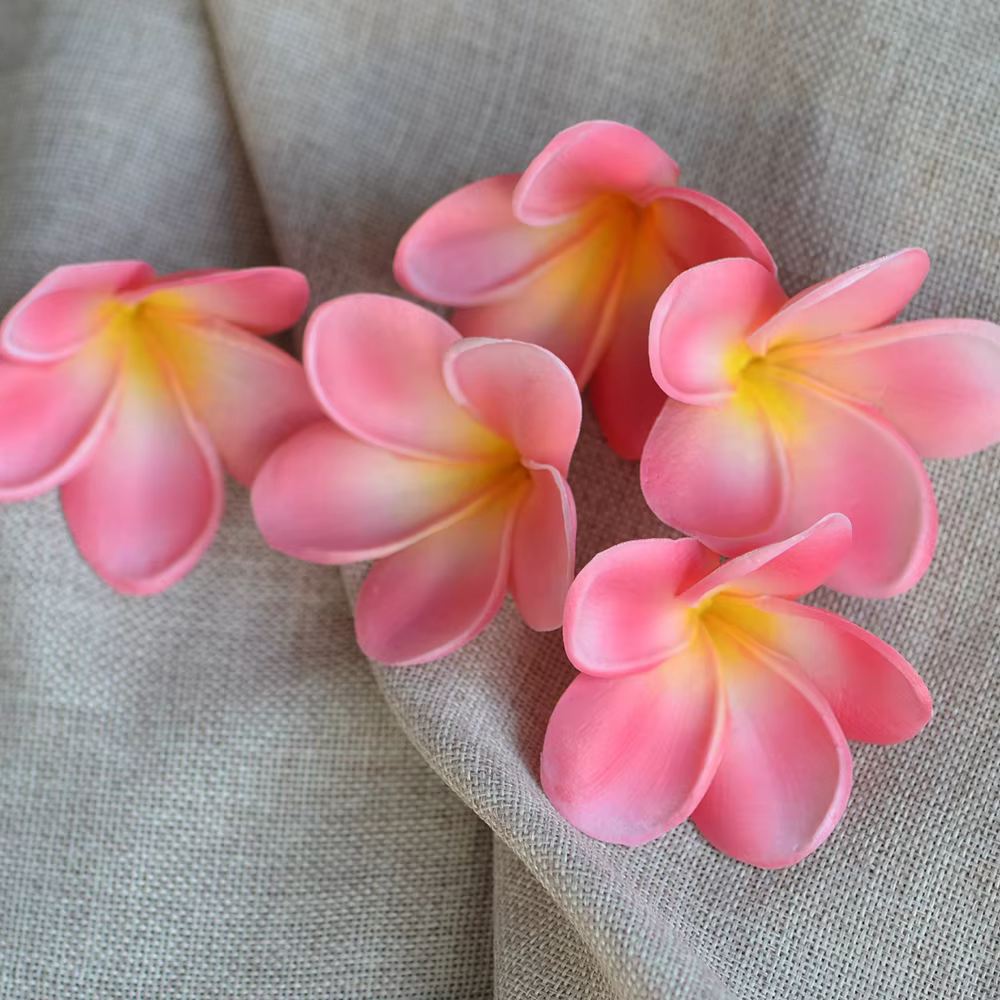 10 pièces fleurs hawaïennes faux Plumeria mousse Frangipani têtes