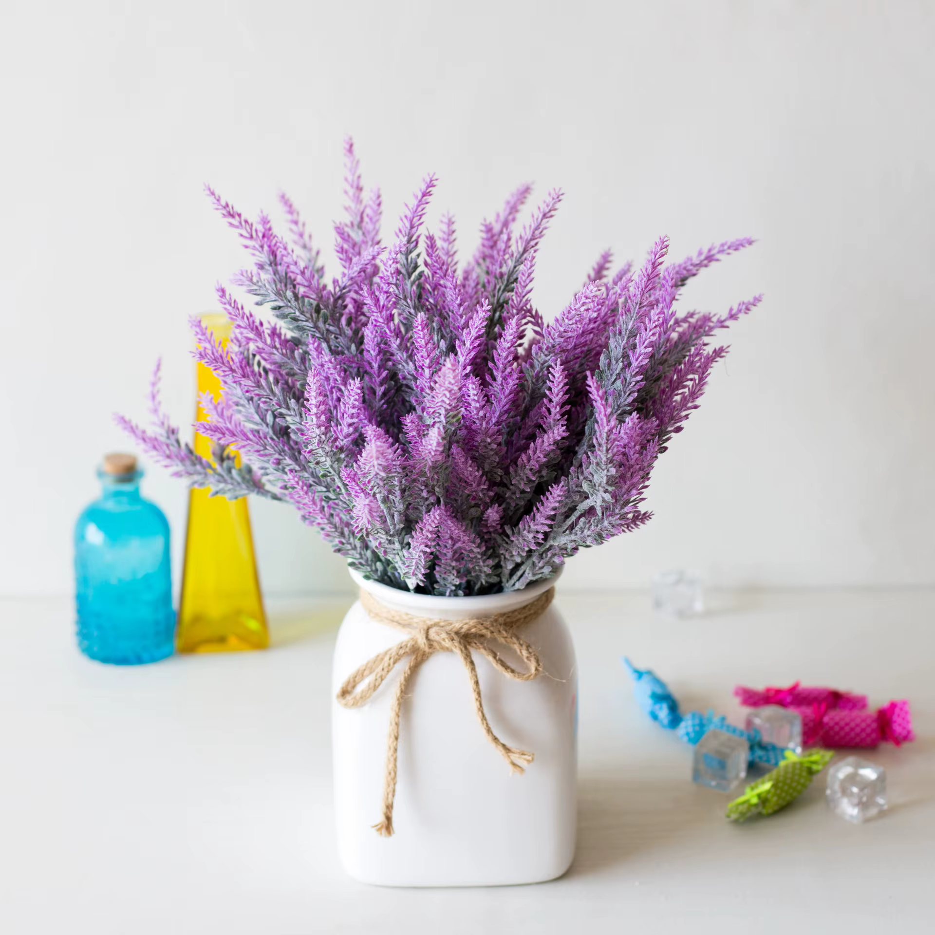 1 paquet de fleurs artificielles en plastique de lavande
