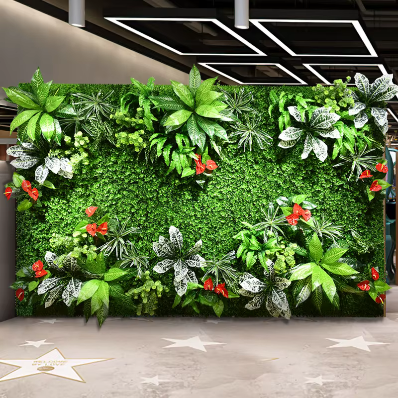 Plantes de fougère en plastique vert