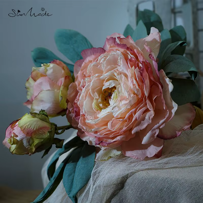 Grandes fleurs artificielles de pivoines blanches SunMade