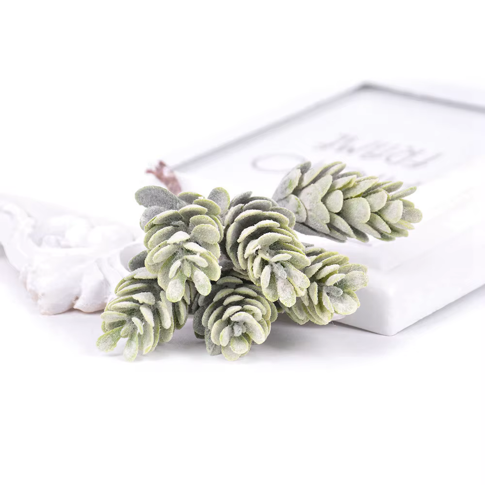 Fleurs artificielles en forme de pomme de pin