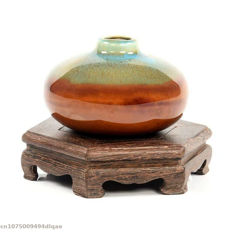 Pot de fleurs et vase en bois sculpté vintage