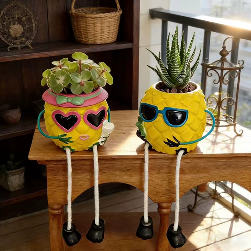 Pot de fleurs créatif en forme de lunettes de soleil et d'ananas