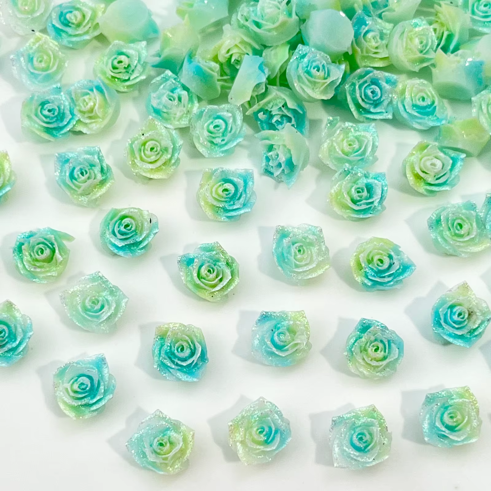 50 pièces de fleurs artificielles souples bleues et jaunes