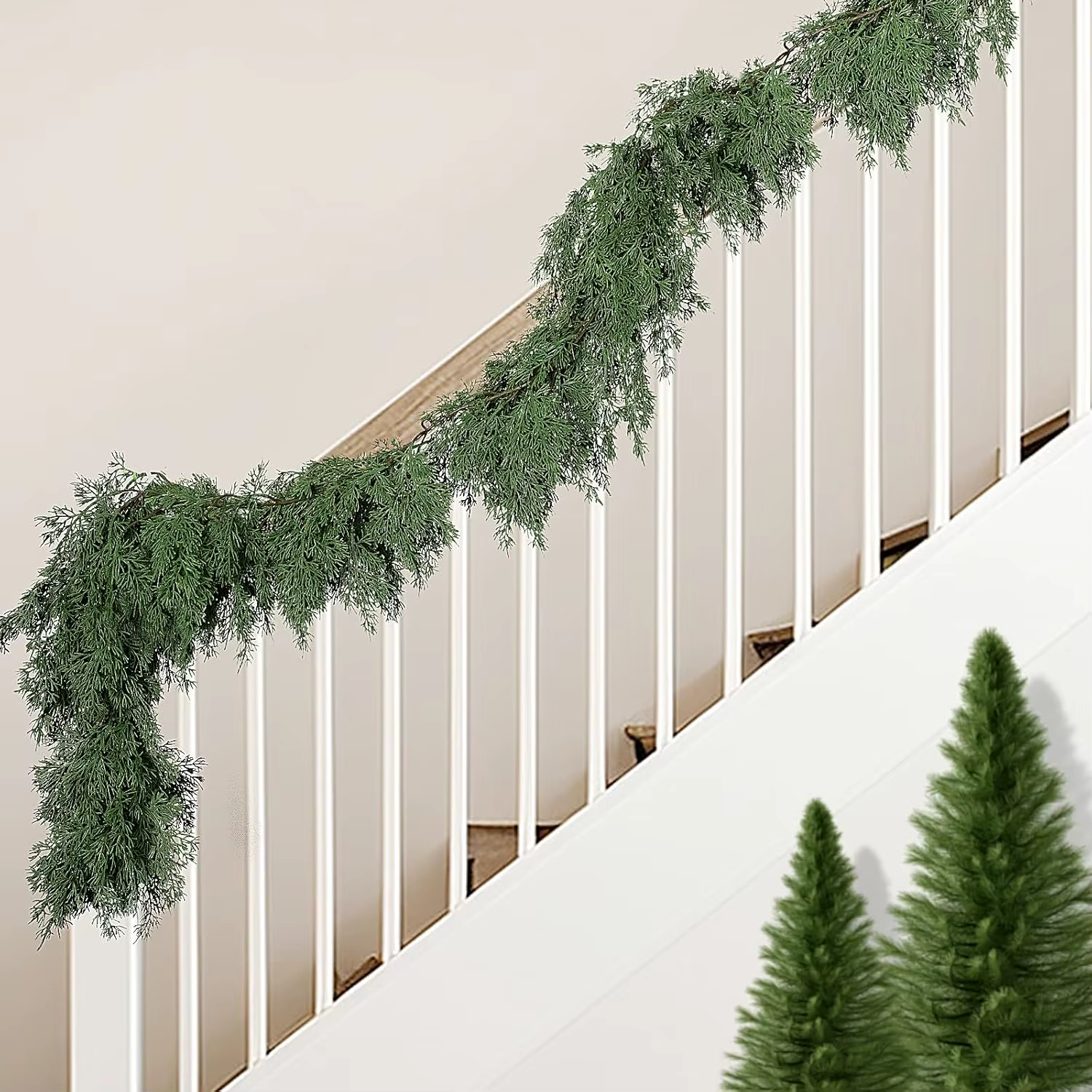 Guirlandes de cippresse de noël au toucher réel