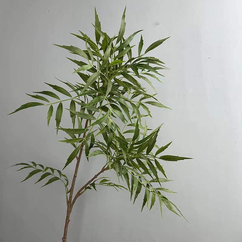 Plantes vertes artificielles en bambou vert réaliste