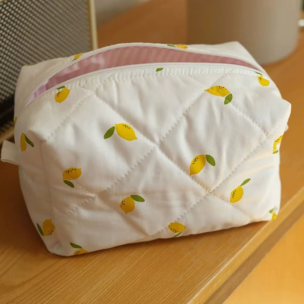 Organisateur de rangement, sac de maquillage matelassé bouffant à fleurs, pochette à cosmétiques, grand sac à cosmétiques de voyage imprimé de fleurs et de fraises