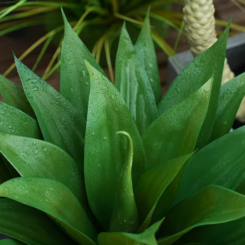 Plante succulente verte artificielle d'agave tropicale avec pot
