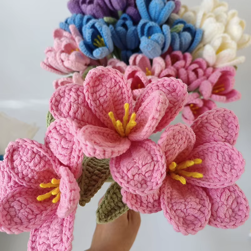 Fleurs artificielles tissées à la main