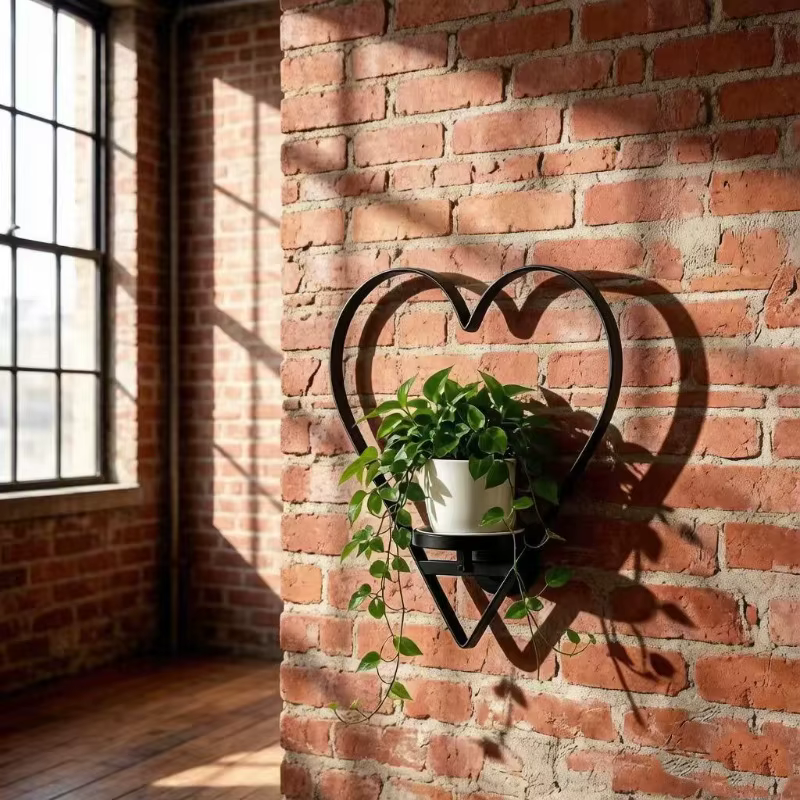 Support mural en forme de cœur pour plantes