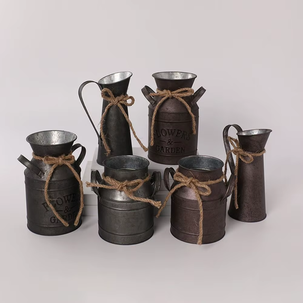Pot de fleurs vintage en fer