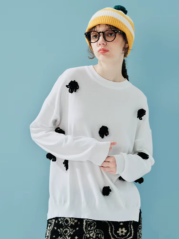 IMAKOKONI – pull blanc pour femmes, avec patchs de fleurs 3D, décontracté, amusant, mignon, ample, à la mode, automne et hiver 