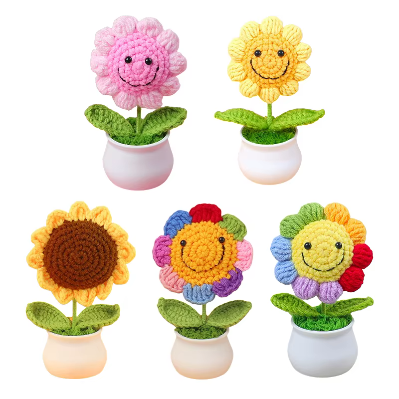 Pots de tournesol tricotés à la main