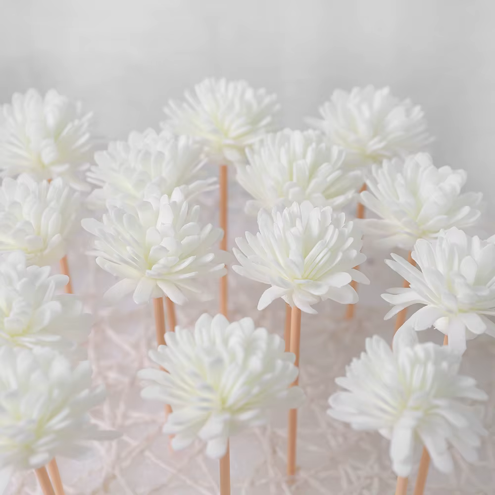 Fleur artificielle en mousse blanche-neige