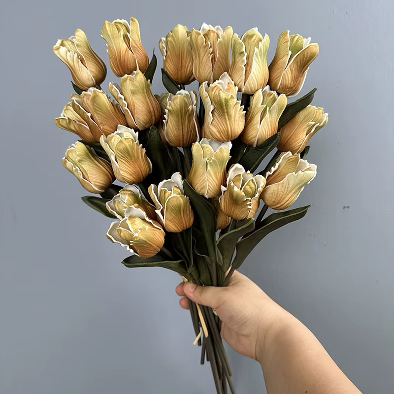 6 pièces de fleurs artificielles en PU