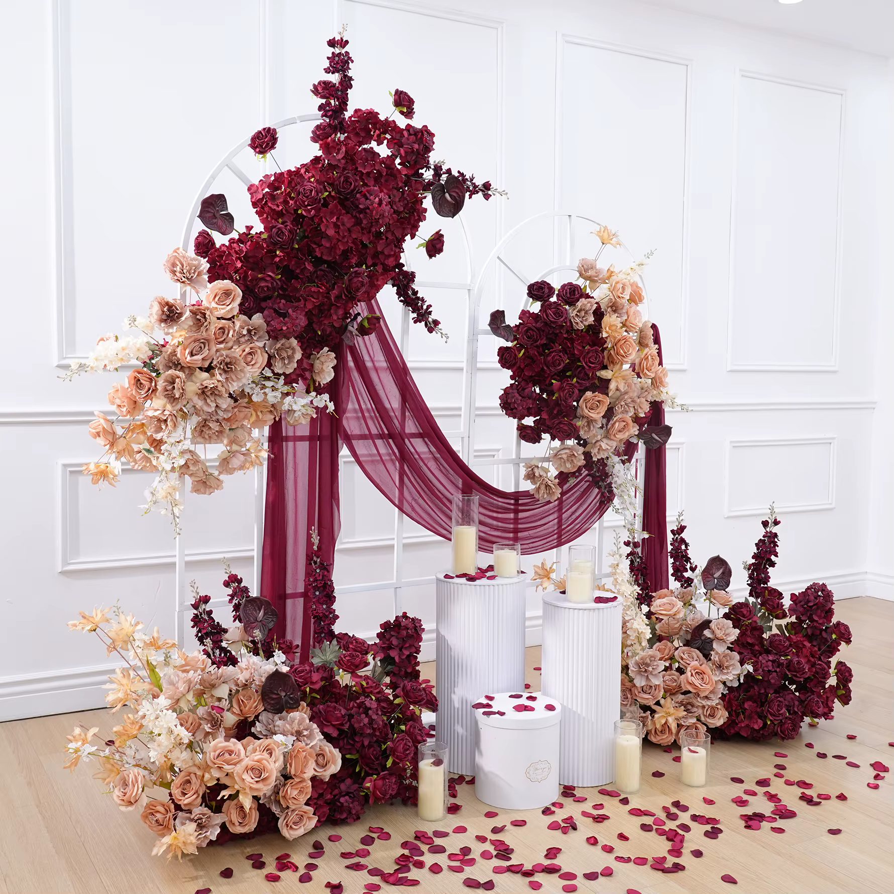 C8987 automne café Delphinium bordeaux Roses accrocher Imitation arrangements floraux mariage Photo décors sol fleurs événement accessoires