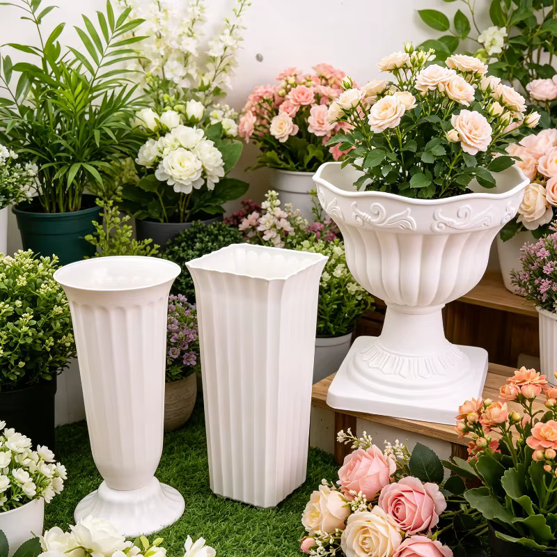 Vase en plastique pour plantes