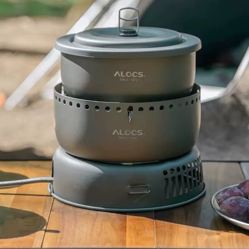 Ensemble de casseroles de camping ALOCS CW-C05, portable, facile à ranger, avec réchaud à alcool, couvercle anti-éclats pour réchaud, pot de pique-nique