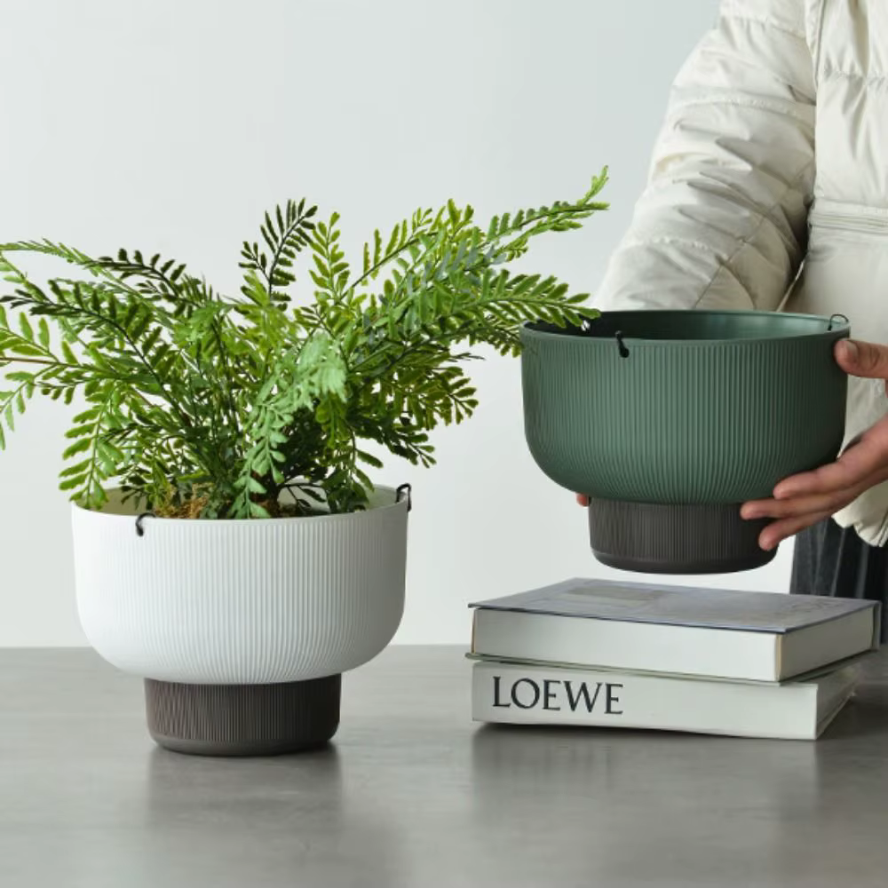 Pots de fleurs suspendus auto-arrosants blancs