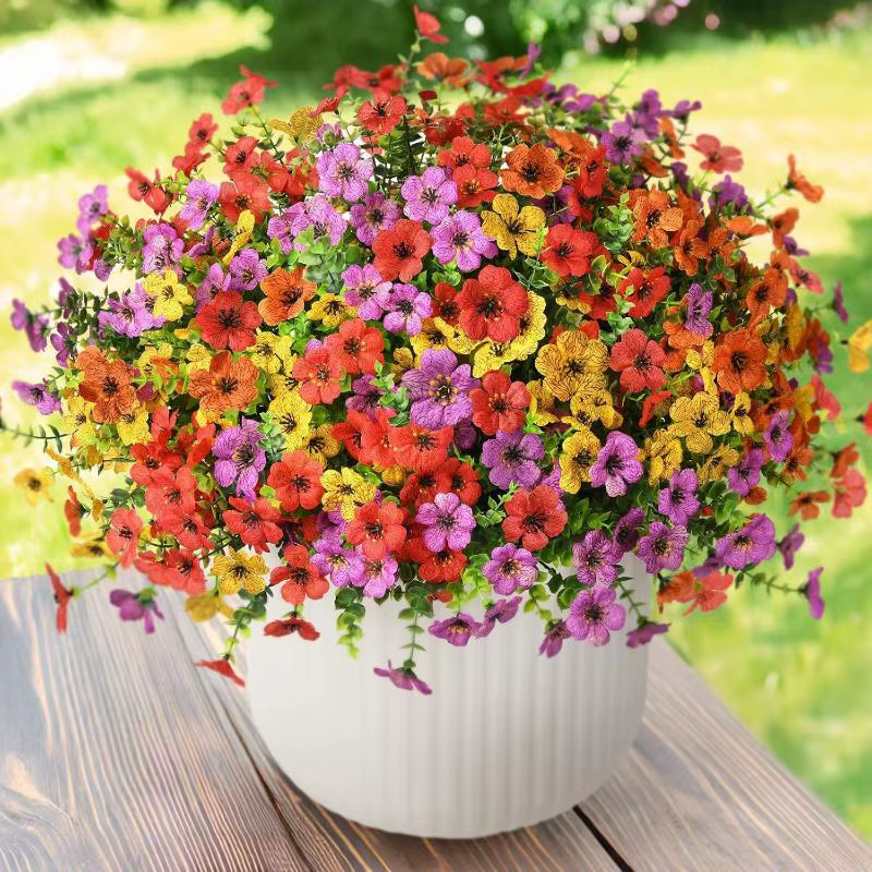 Bouquet de fleurs violettes artificielles