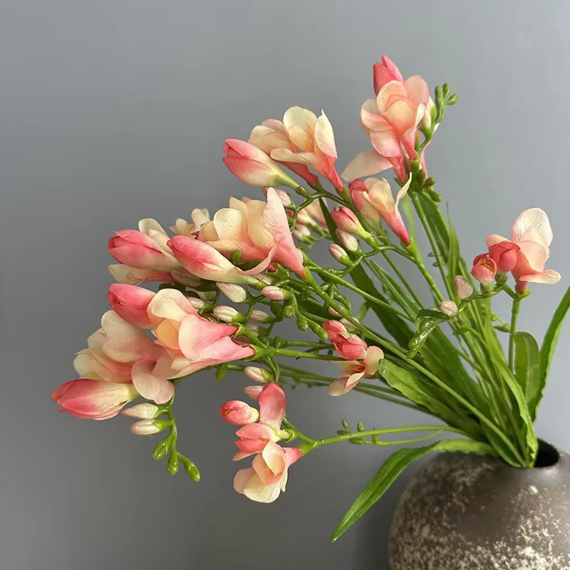 4 pièces/lot Simulation fleurs soie parfumée neige orchidée fausse fleur balcon décoratif artificiel violet fresie Hall décoration