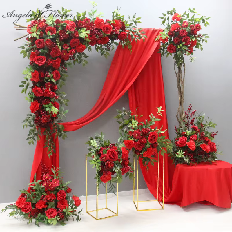 Arrangement de fleurs de baies rouges de Noël